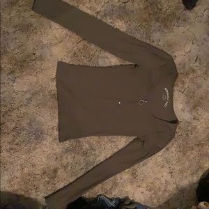 Long sleeve Aeropostale shirt. Only worn 1 time